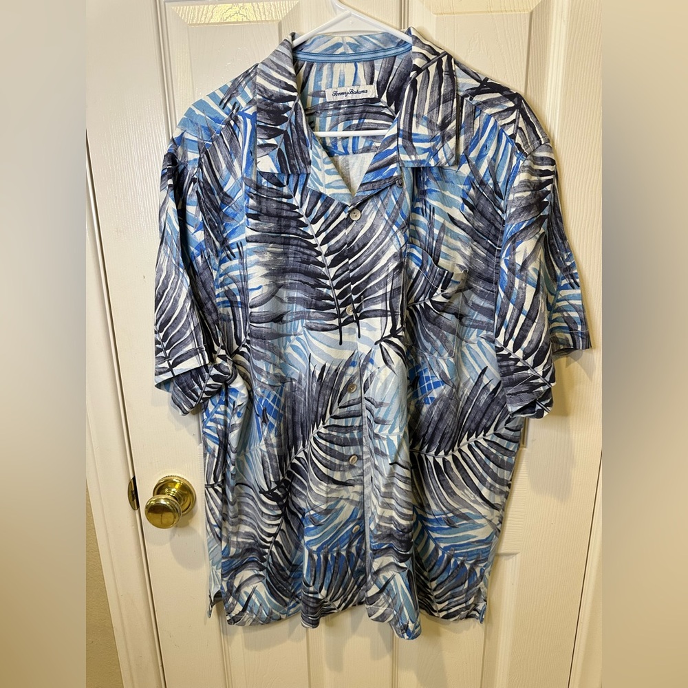 Tommy Bahama Blue and Black Patterned Shirt